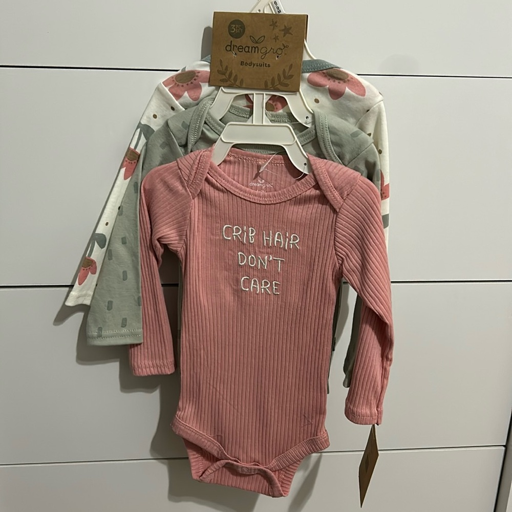 NWT Dreamgro babygirl 3 piece long sleeves 6-9m